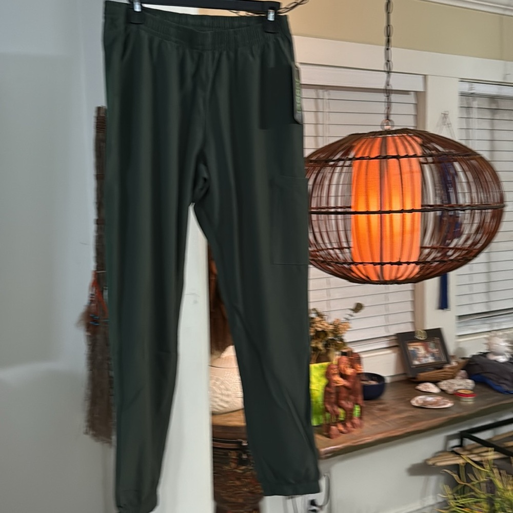 Scrub set - Picture 2 of 6